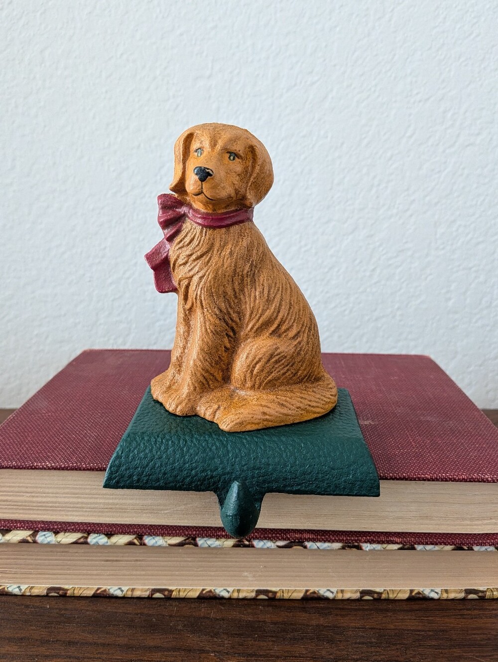 Vintage Eddie Bauer GoldenRetriever Dog Stocking Holder Cast Iron Midwest